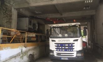 Manutention pour rentrer un centre d'usinage dans un atelier 
