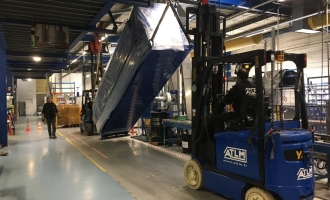 Manutention pour relevage d'une étuve de 2,3 tonnes à Valence
