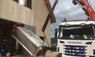 Manutention pour couchage d'une cuve en Isère