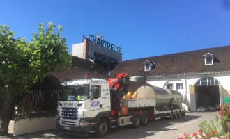 Transfert des 32 cuves des caves de Charteuses