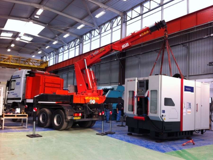 Déchargement de machines outils à Grenoble